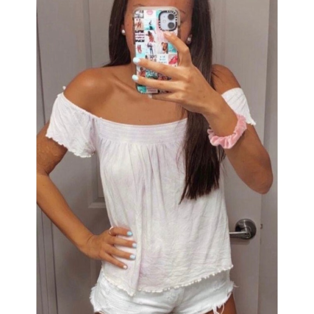 american eagle t-shirt